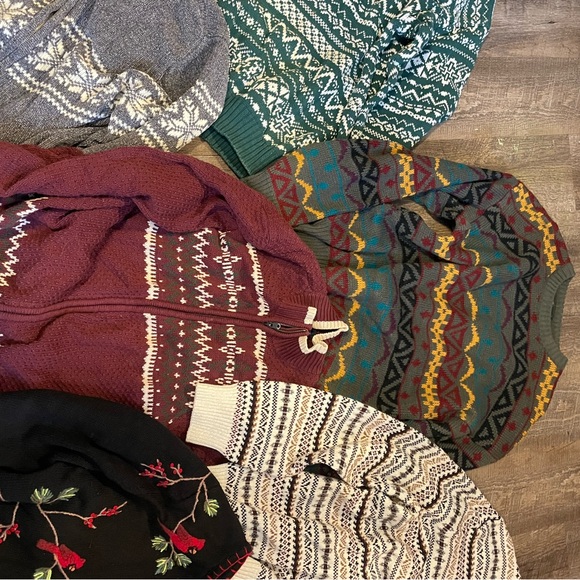 Assorted Patterned Sweaters - Picture 3 of 6